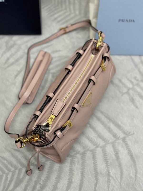 prada-pink-leather-handbag-gallery-1
