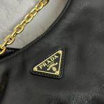 prada-re-edition-2002-2-gallery-4