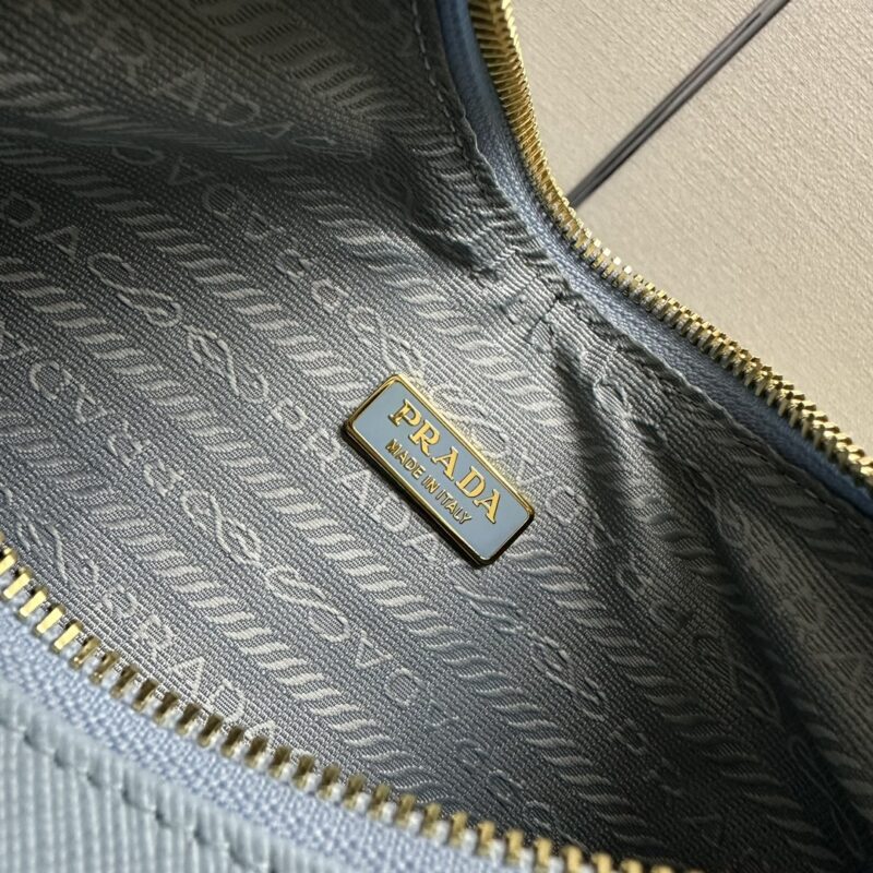 prada-re-edition-2005-blue-gallery-5