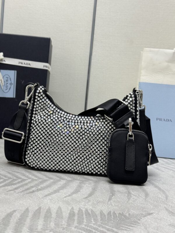 prada-re-edition-2005-diamond-white-gallery-1