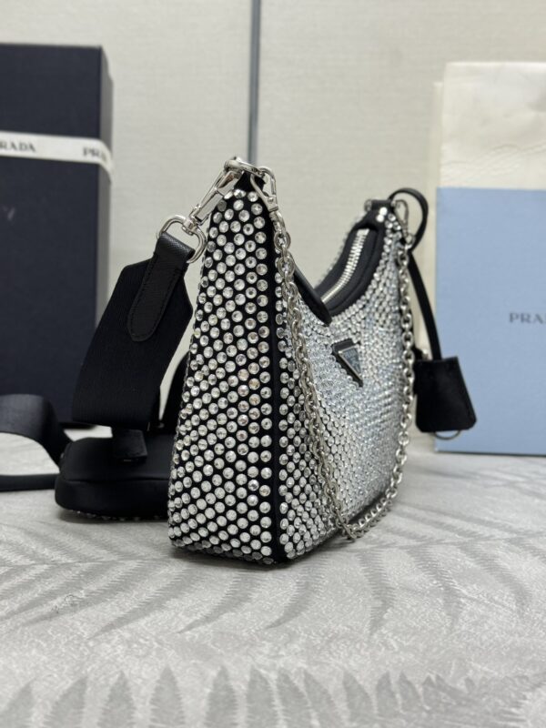 prada-re-edition-2005-diamond-white-gallery-3