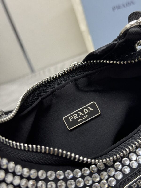 prada-re-edition-2005-diamond-white-gallery-4