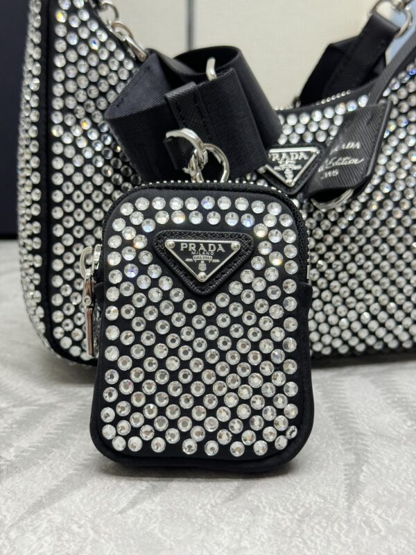 prada-re-edition-2005-diamond-white-gallery-5