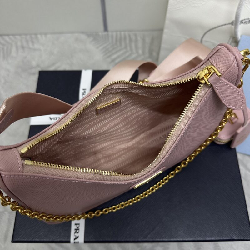 prada-re-edition-2005-pink-gallery-1