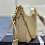 prada-re-edition-caramel-2005-gallery-1