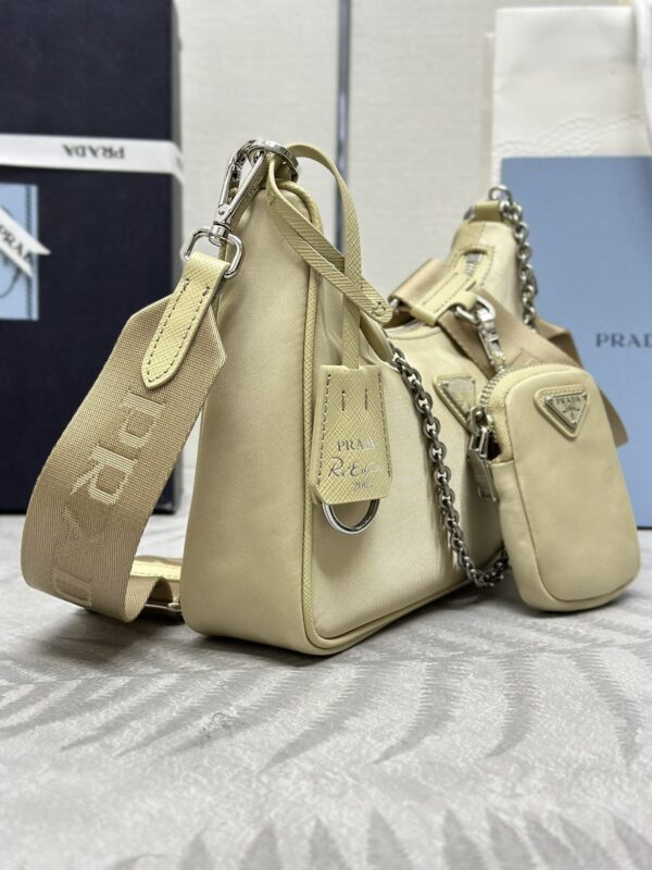 prada-re-edition-nylon-2005-yellow-gallery-3