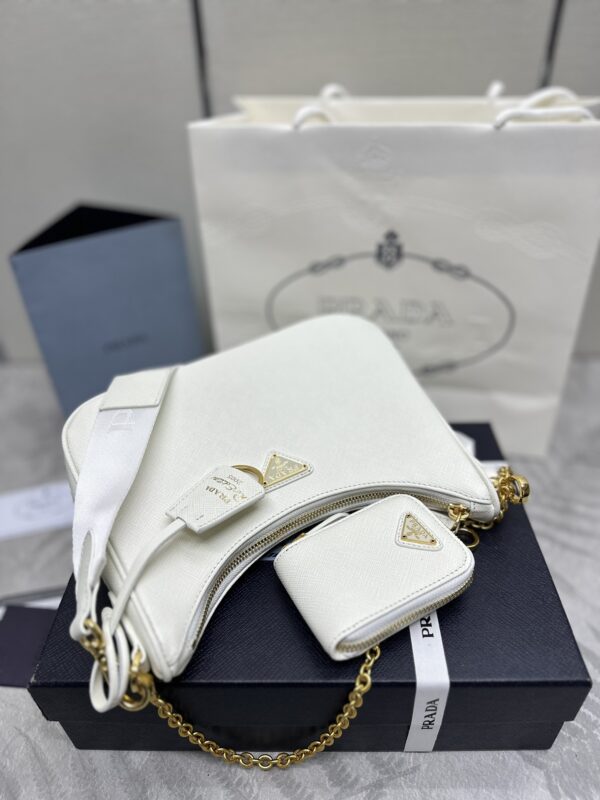 prada-re-edition-white-2005-gallery-3