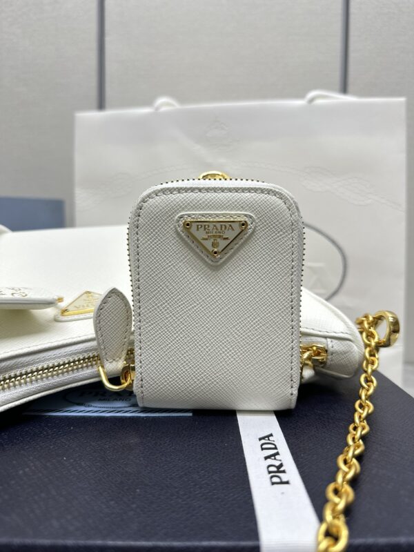 prada-re-edition-white-2005-gallery-4
