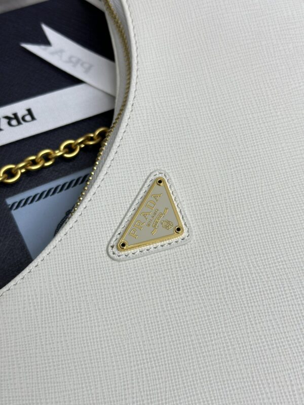 prada-re-edition-white-2005-gallery-6
