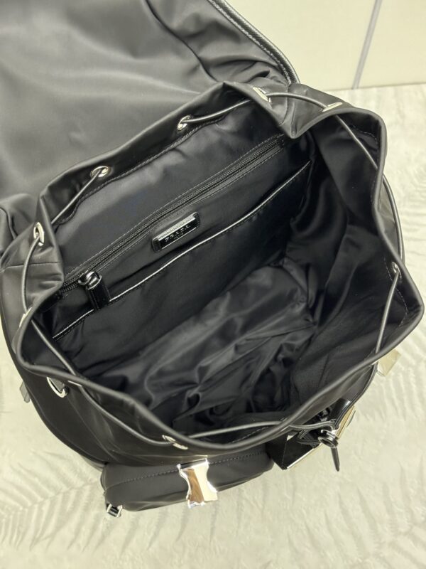 prada-re-neylon-backpack-gallery-3