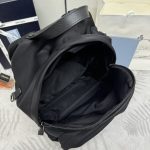 prada-re-neylon-clasic-backpack-gallery-1