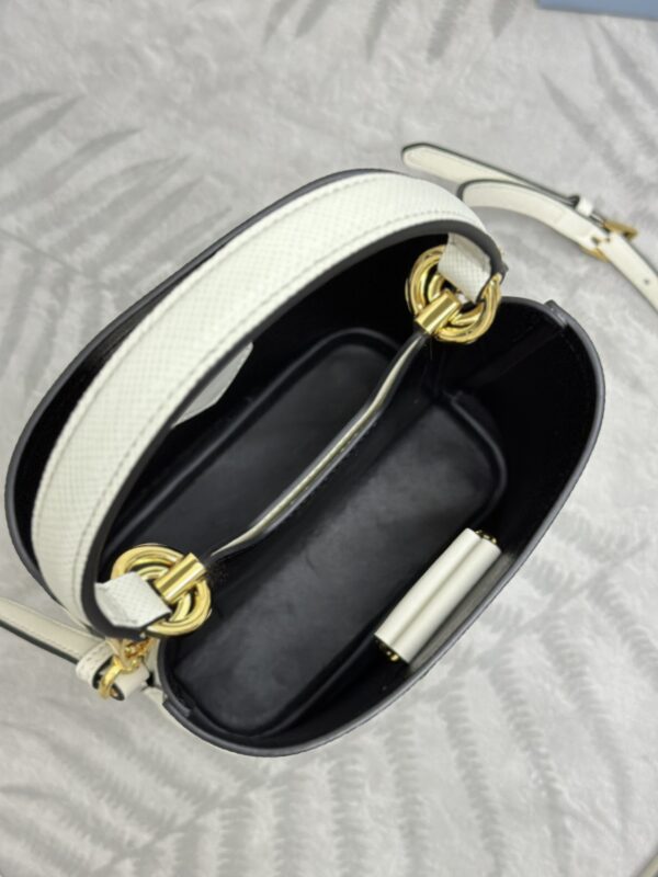 prada-saffiano-black-bucket-white-gallery-2