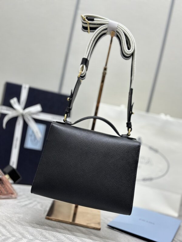 prada-saffiano-black-envelope-gallery-7