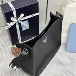 prada-saffiano-tote-black-gallery-2