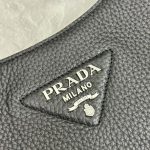 prada-saffiano-tote-black-gallery-4