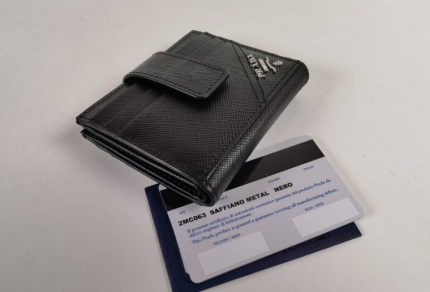 prada-saffiano-two-fold-wallet-silver-gallery-2