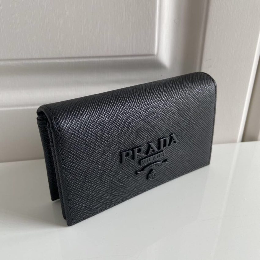 prada-saffiano-wallet-full-color-gallery-2