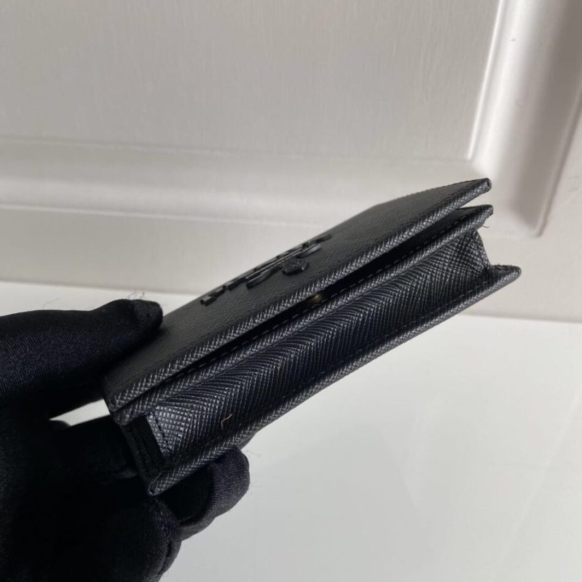 prada-saffiano-wallet-full-color-gallery-7
