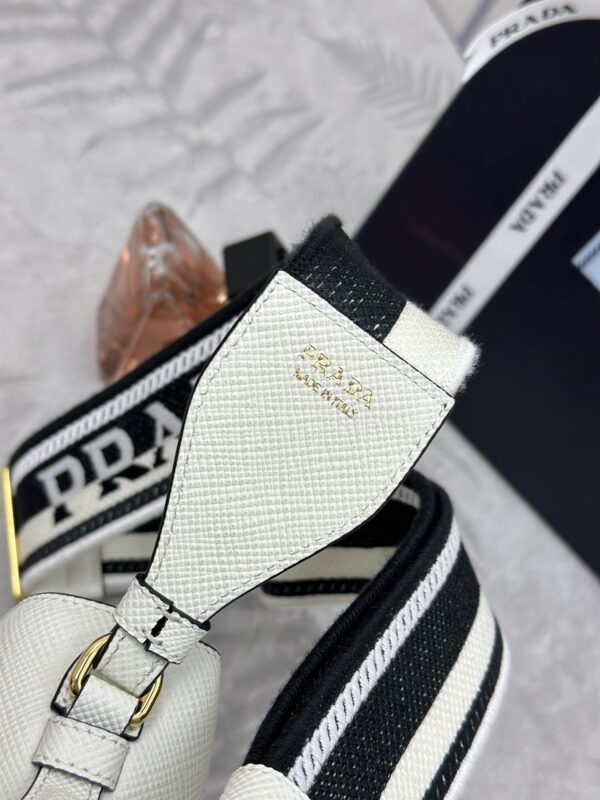 prada-saffiano-white-envelope-gallery-4