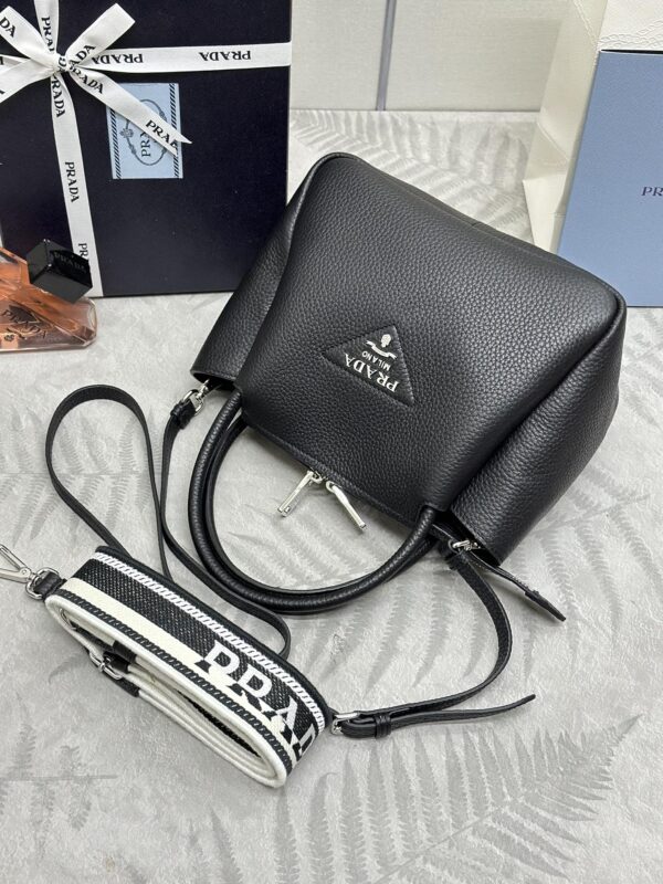 prada-small-leather-handbag-gallery-5