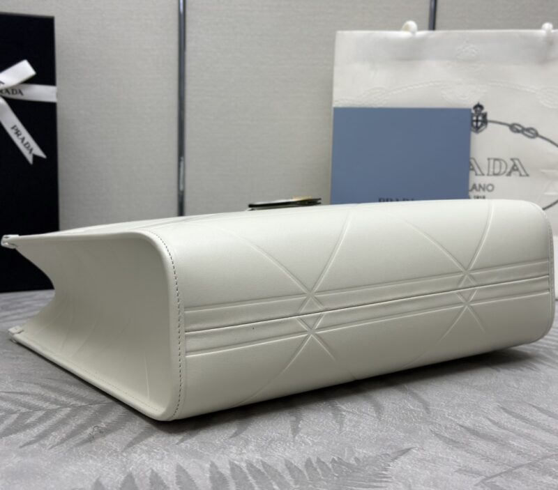 prada-symbole-white-gallery-7