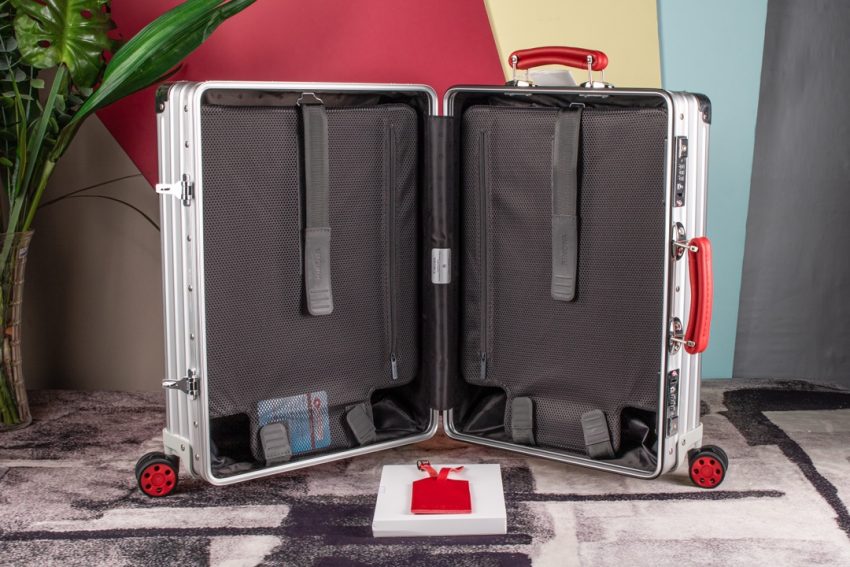 rimowa-classic-suitcase-gallery-11