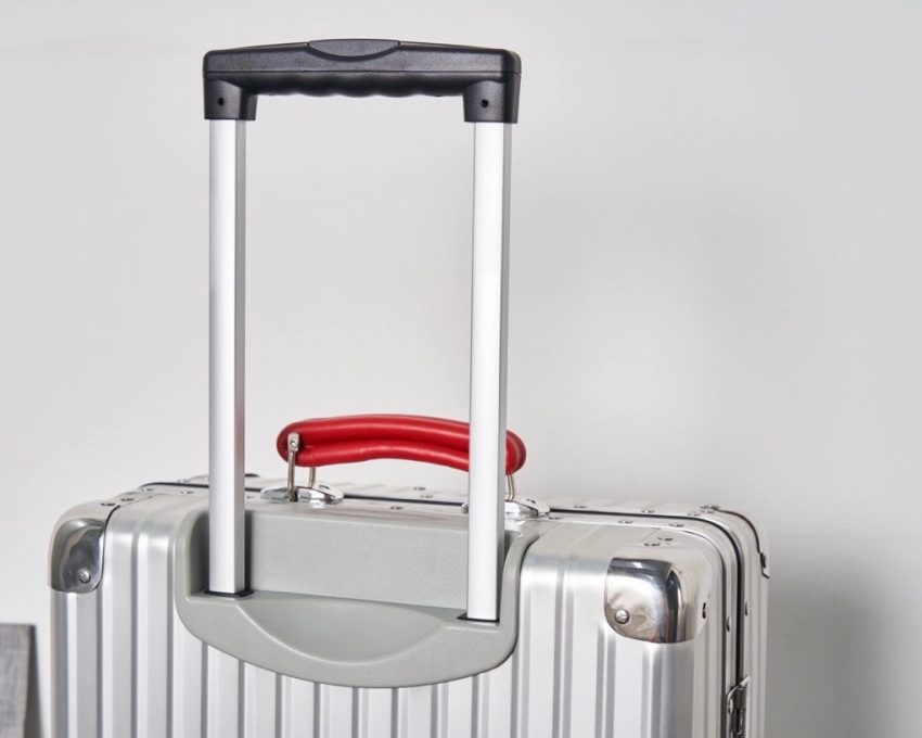 rimowa-classic-suitcase-gallery-6