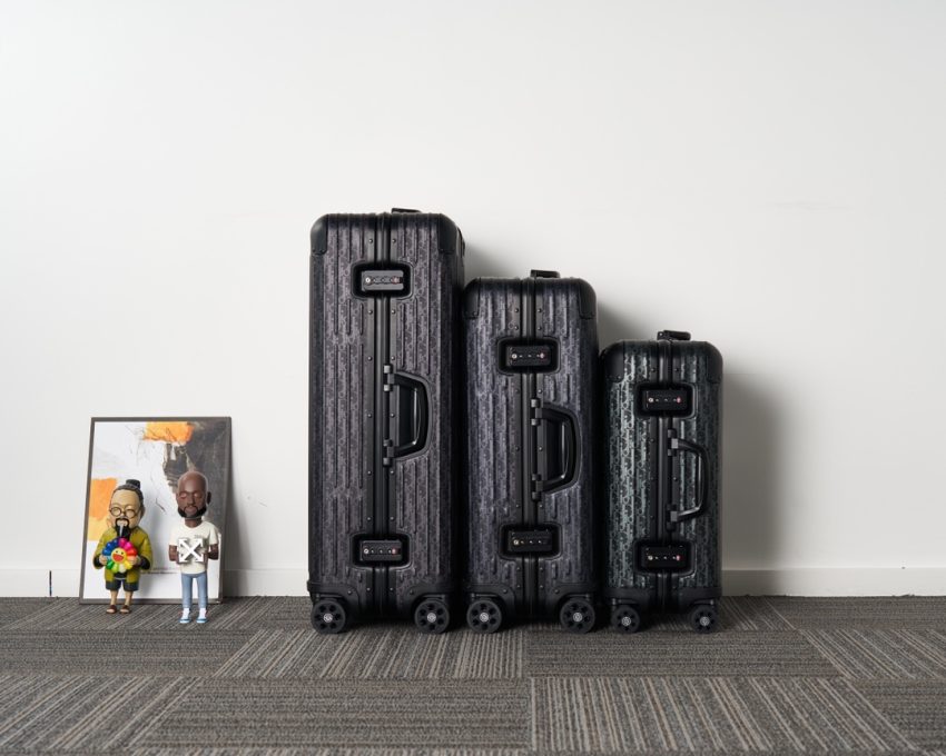 rimowa-dior-suitcase-black-gallery-2