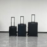 rimowa-original-suitcase-black-gallery-2