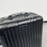rimowa-original-suitcase-black-gallery-6