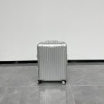 rimowa-original-suitcase-silver-gallery-2