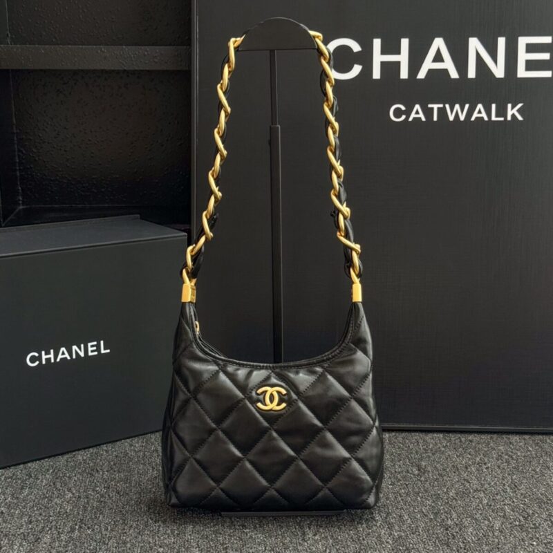 windows1718287584244_1557588640-1654819682.jpg CHANEL 24a Hobo Small - fake chanel 24a hobo front view