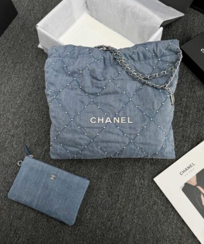CHANEL 22 Medium Handbag Denim