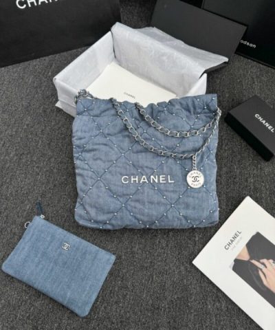 CHANEL 22 Mini Handtasche Denim