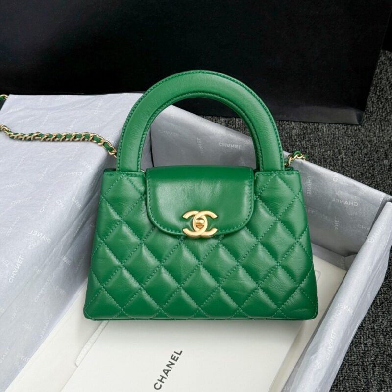 CHANEL 23k Kelly Green - chanel kelly green replica front view