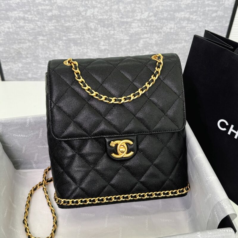 wsxcWeb_6e471929_o_1hid7bfldlsrrg93251pbb1n644.jpeg CHANEL Camellia Backpack - chanel camellia backpack dupe front view