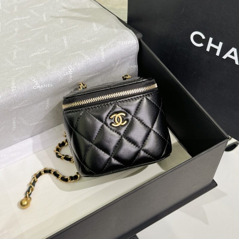 wsxcWeb_6e471929_o_1hjca6bsh2a18pbjkm1f331fpl7.jpeg CHANEL 23P Lipstick Ball Black - chanel lipstick ball black replica front view