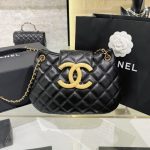 wsxcWeb_6e471929_o_1hljr2kh61b75ei0d24jrpgdce.jpeg CHANEL 24c Round Shoulder Bag Black - chanel round bag dupe front view