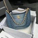 wsxcWeb_6e471929_o_1hva0p422s7b1tbo7bg4091cho0.jpeg CHANEL 23c Hobo Small Denim - fake chanel hobo denim front view
