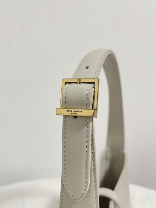 ysl-le-5-a-7-hobo-gallery-2