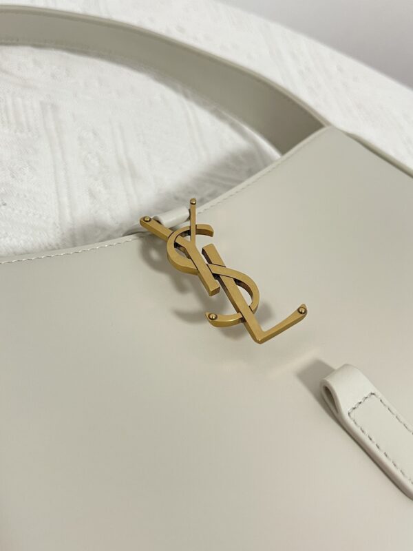 ysl-le-5-a-7-hobo-gallery-4