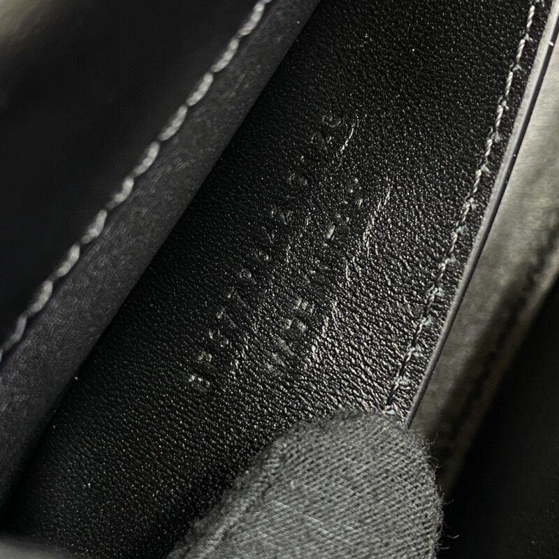 ysl-voltaire-black-gallery-1