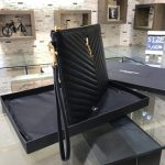 yves-saint-laurent-pouch-black-gallery-2