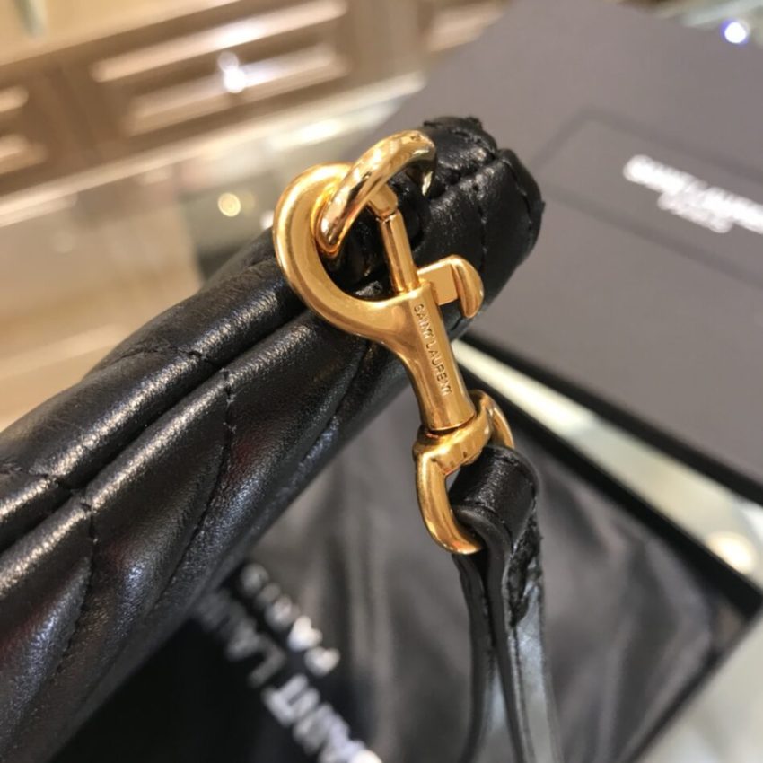 yves-saint-laurent-pouch-black-gallery-7