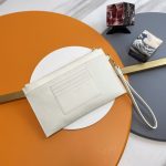 yves-saint-laurent-pouch-gallery-2
