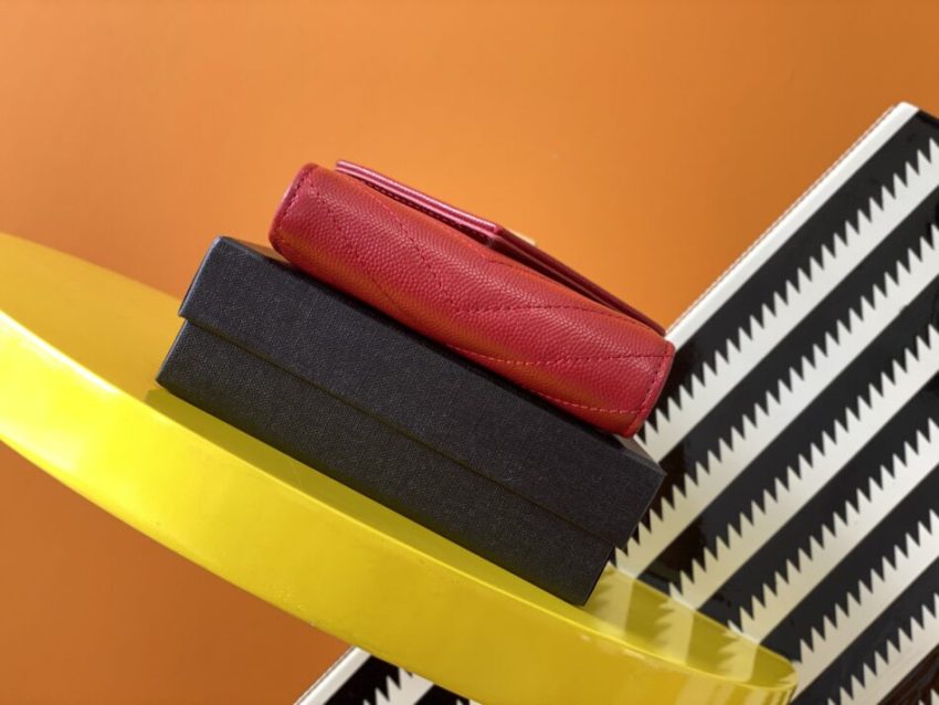 yves-saint-laurent-tri-fold-wallet-gallery-4