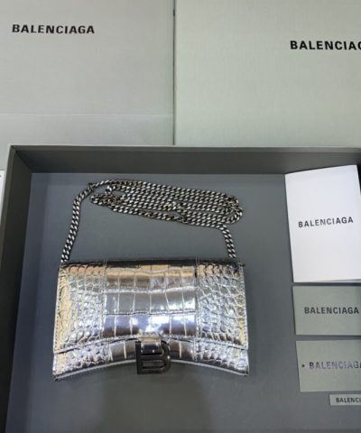 Réplica Balenciaga Ampulheta em Corrente Prata