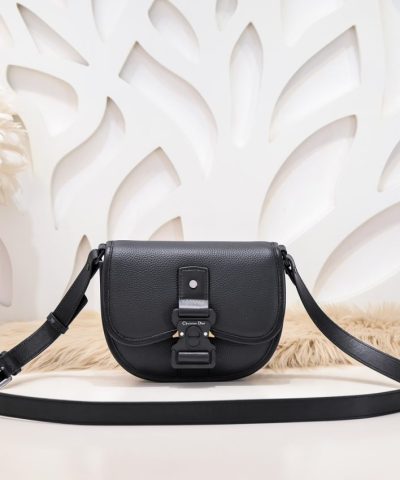 Αντίγραφο τσάντας Dior Mini Gallop με λουράκι σε μαύρο χρώμα
