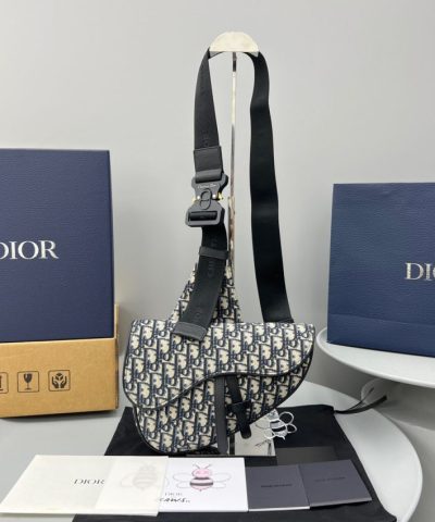 Réplica da bolsa Saddle Bag da Dior Oblique