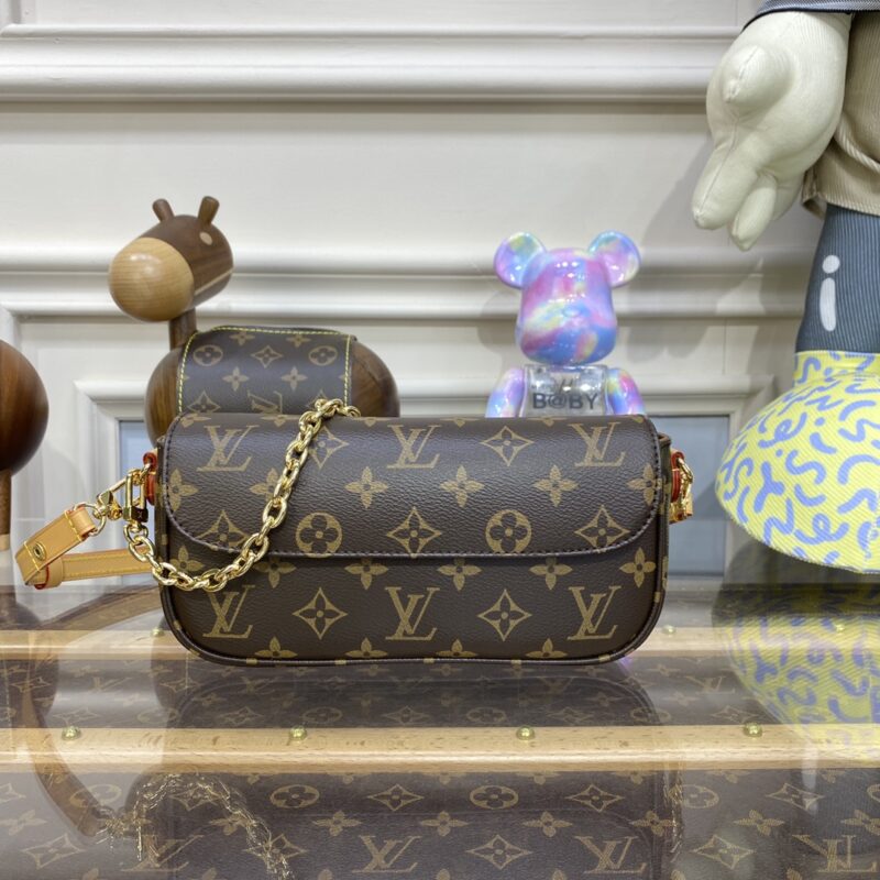Replica Louis Vuitton Wallet On Chain Ivy Brown